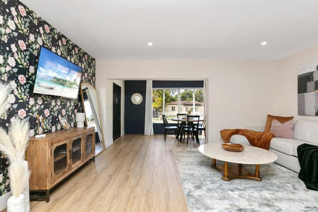 New Miami Home, Pool Near Airport And Beaches, King Bed 외부 사진